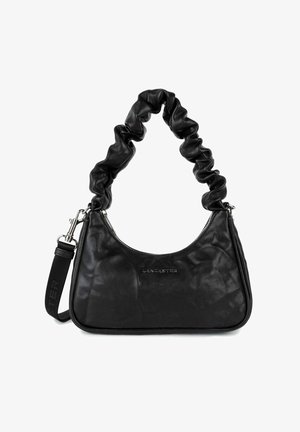 Borsa a tracolla in pelle nera con manico arricciato, caratterizzata da una forma curva, zip argentata e logo impresso sul davanti.