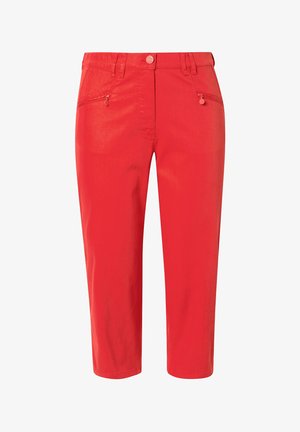 Leuchtend rote, gekürzte Hosen mit vorderen Reißverschlusstaschen, Gürtelschlaufen und einem Knopfverschluss an der Taille.