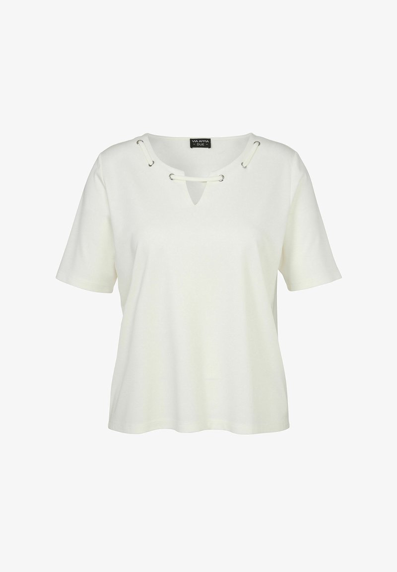 Witte T-shirt met korte mouwen, voorzien van een keyhole-halslijn met vetersluiting en zilveren ogen. Gemaakt van zachte stof met een comfortabele pasvorm.