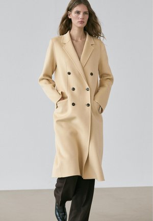 Massimo Dutti Cappotto classico - yellow