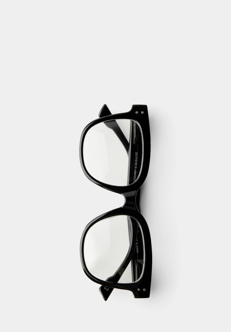 Bershka Sunglasses black Zalando