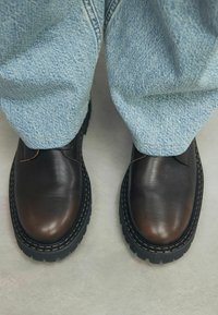 Next REGULAR FIT - Bottines à plateau - chocolate brown