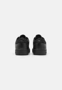 Calvin Klein Jeans CLASSIC CUPSOLE LACEUP - Sportcipő - triple black