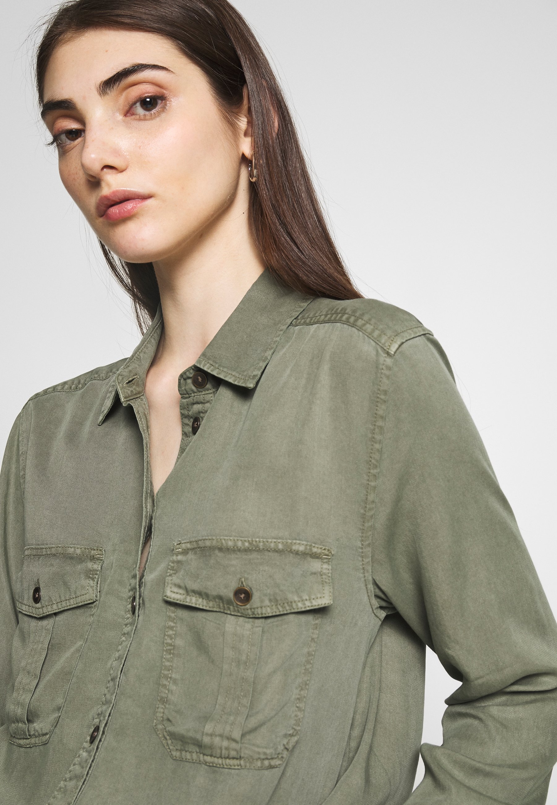 American Eagle CORE MILITARY - Button 