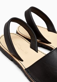 Next Sandaler - black