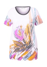 Camiseta blanca de manga corta con un colorido estampado floral en rosa, naranja y amarillo, con un cuello redondo oscuro en contraste.