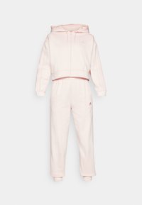 Kijelölve, sandy pink