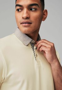 Next SMART COLLAR - Bluză polo - ecru
