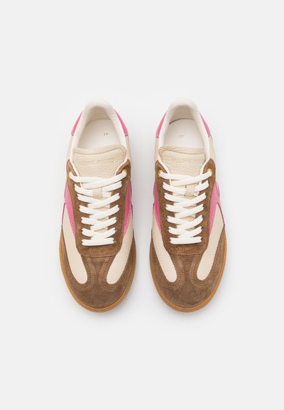 Filling Pieces SPRINTER DICE UNISEX - Tossud - brown