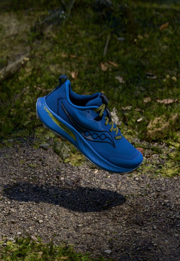 PEREGRINE 15 - Trail running shoes4