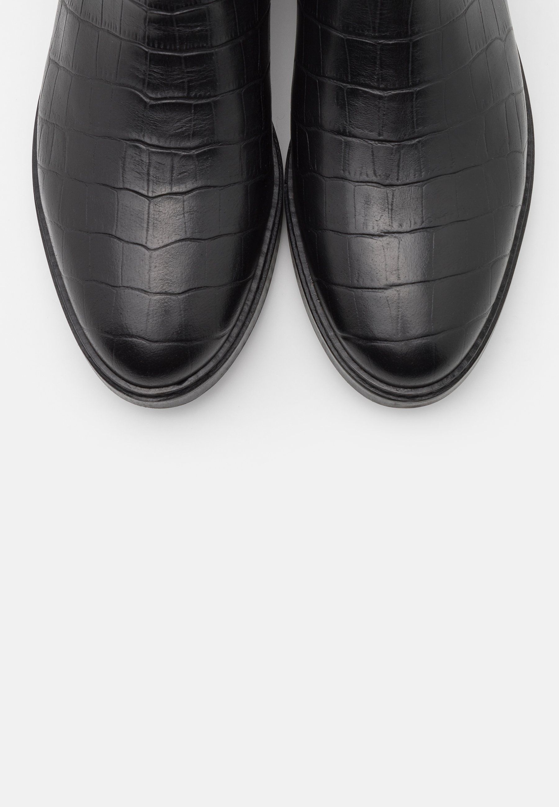croco look flat boot