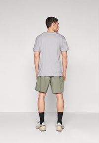 Columbia BAHAMA™ - Friluftsshorts - cypress