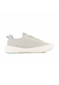 Scarpa sportiva grigio chiaro con tomaia liscia, suola bianca strutturata e un accentuato blu chiaro sul tallone. Design minimalista.