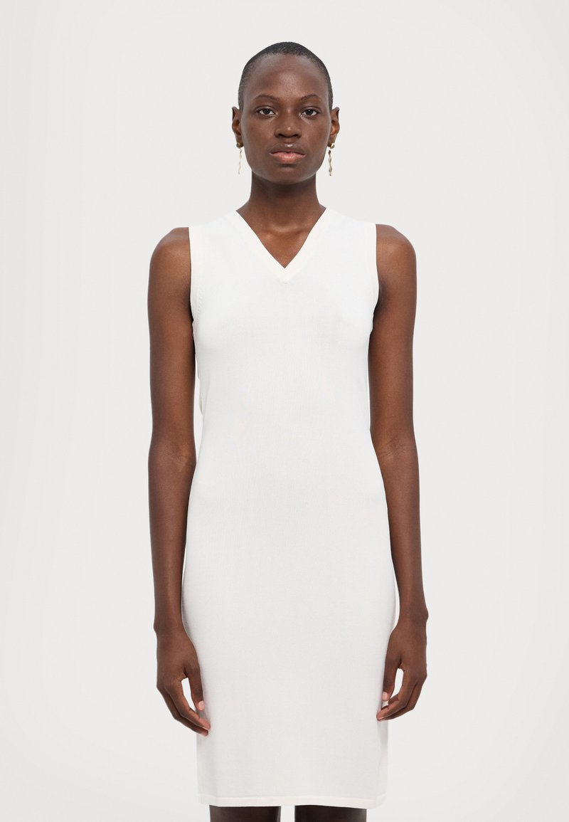 Dress Vestito Off White Ella White Off Shoulder Formal Dress US Beginning Boutique Exclusive Dress Vestito Off White Ella White Off Shoulder Formal Dress US Beginning Boutique Exclusive