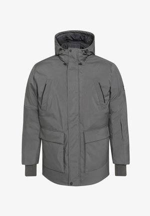 chaqueta aislante gris con un alto cuello y capucha ajustable. Cuenta con dos bolsillos laterales y un bolsillo con cremallera en el pecho.