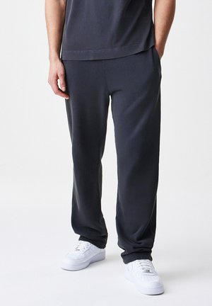 STRGHT JOGGER - Pantalones deportivos - black