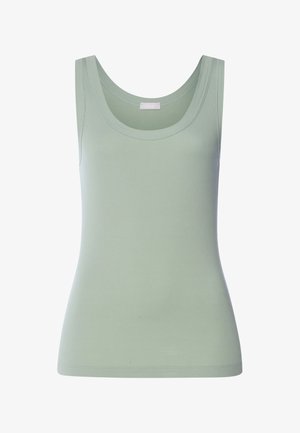 Bez rukávů, světle zelené žebrované tílko s výstřihem do oblouku a přiléhavým střihem.