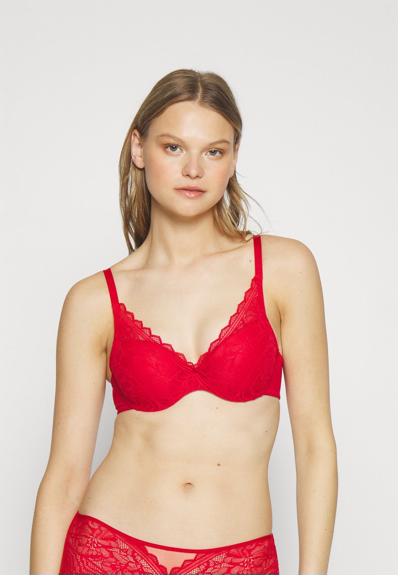 Chantelle TOUCH COVERING BRA Bügel BH scarlet/rot Zalando.de