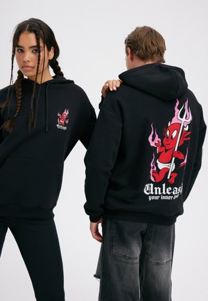 YOURTURN Kapuutsiga pusa - black