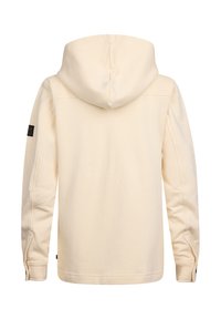 Sudadera beige con capucha de textura suave, mangas largas y una pequeña etiqueta negra en el brazo izquierdo. Diseño simple, sin patrones ni acentos.