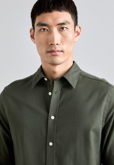 J.LINDEBERG Shirt - forest green