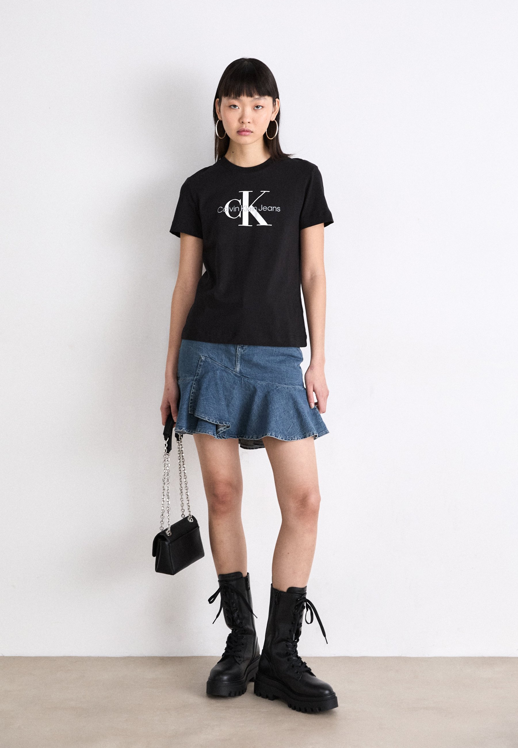 Jeans レディース Tシャツ Core Monogram Regular Calvin Klein Jeans CORE MONOGRAM REGULAR - T-shirt z