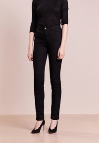 Emporio Armani Vaqueros pitillo - black