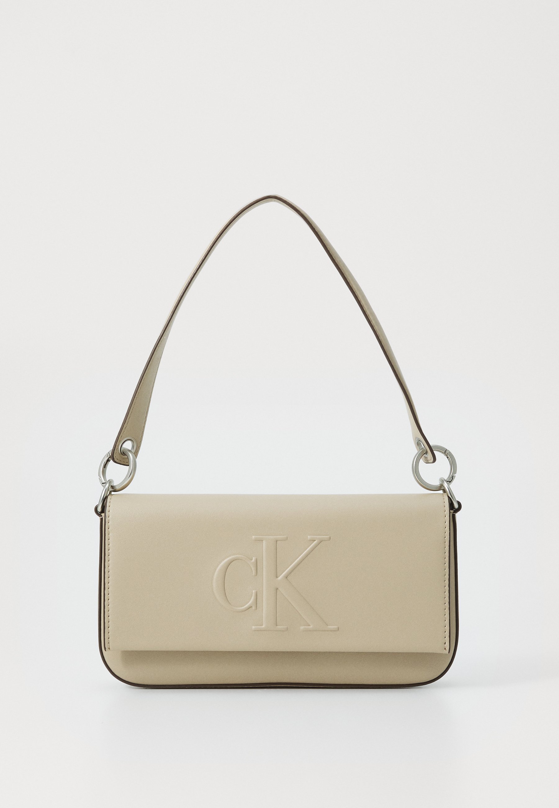 Calvin Klein Jeans SCULPTED FLAP SHOULDER POUCH Handbag