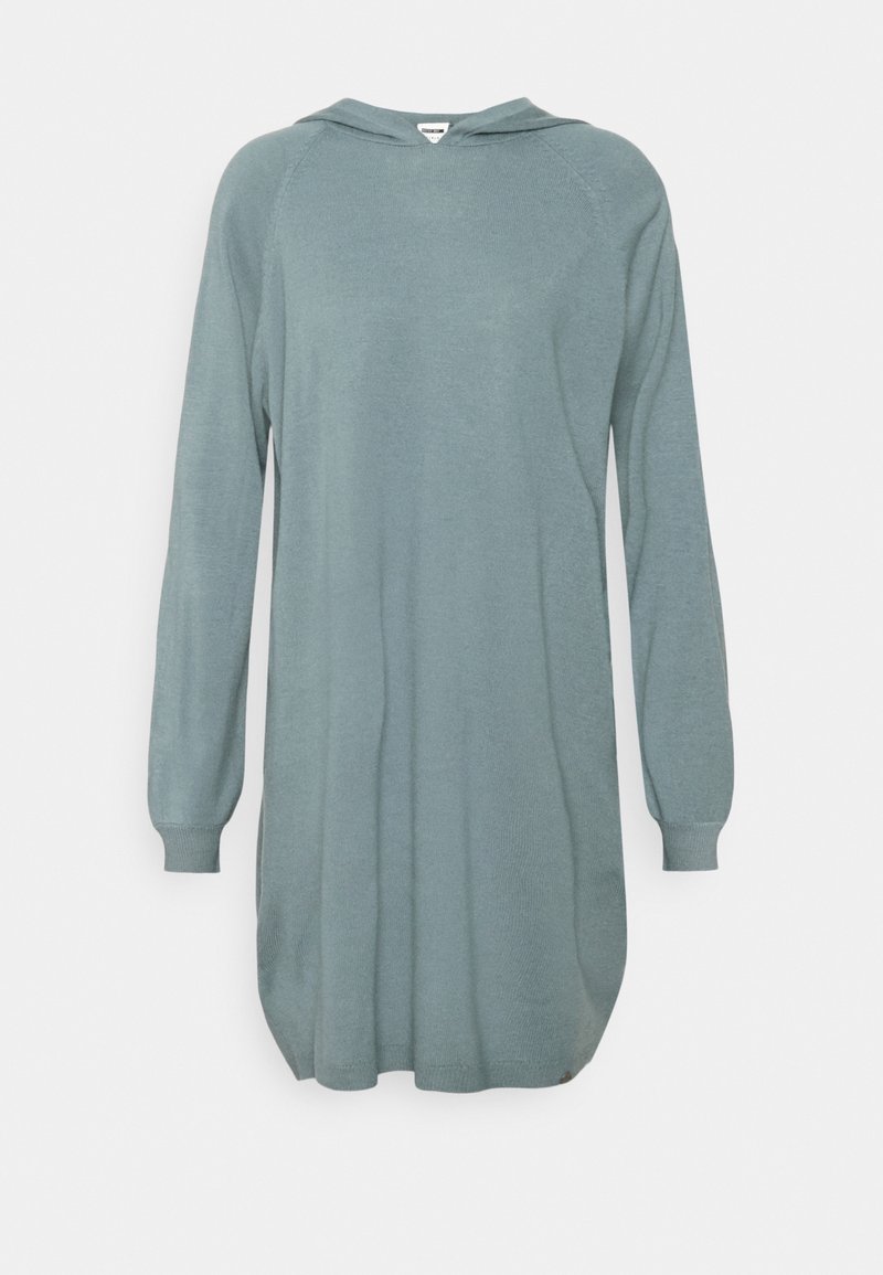 Långärmad klänning med huva i mjukt, ljus teal-tyg. Har en avslappnad passform, ribbade ärmslut och en rundad nederkant för en avslappnad stil.