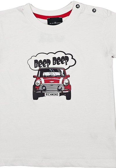 T-shirt bianco a maniche corte con grafica di una Mini rossa con contorni neri e testo "Beep Beep" in un fumetto sopra.