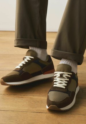 Next, Sneaker low - brown