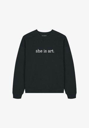 Felpa nera con polsini e scollo a costine. Presenta la scritta bianca "lei è arte." sul davanti. Design semplice, tessuto morbido.