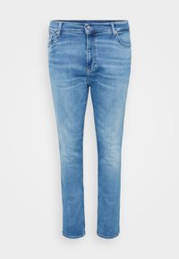 PLUS SKINNY - Aptempti džinsai - denim light