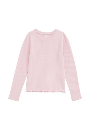 Hellrosa langärmliges Rippshirt mit wellenförmigem Saum und dezentem strukturiertem Muster, mit kleinem besticktem Motiv auf der Brust.