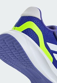 adidas Performance RUNFALCON 5 EL C - Løpesko for vei - lucid blue   cloud white    blue
