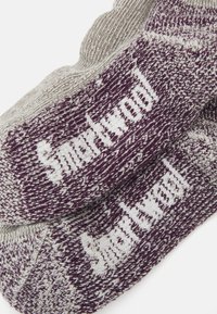 Smartwool WOMEN'S MOUNTAINEER CLAIC EDITION MAXIMUM CUSHION CREW SOCKS - Calze sportive - taupe