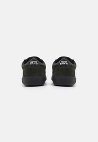 Vans CRUZE TOO CC UNISEX - Tenisice - black