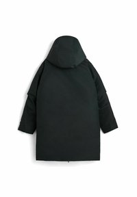 Tummanvihreä parkatakki, jossa on huppu, pitkät hihat ja suora leikkaus. Sujuva, matta kangas ilman kuvioita tai näkyviä metalliosia.
