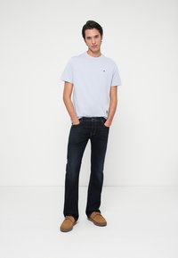 Calvin Klein Jeans CLASSIC MONOGRAM TEE - Základné tričko - casual blue