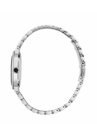 Klocka i rostfritt stål med runt boett, texturerad bezels, svart krona och ett länkarmband med polerad, rundad design.