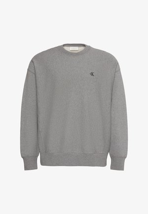 Sudadera gris claro con cuello redondo, mangas largas, puños y dobladillo acanalados y pequeño logotipo negro "cK" en el pecho izquierdo.