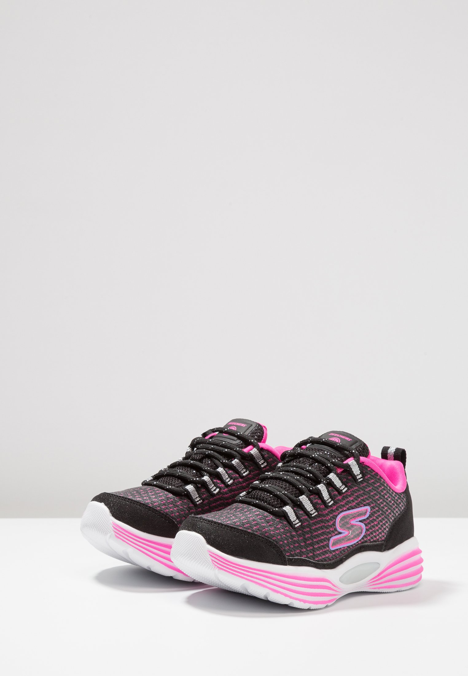 skechers luminators luxe