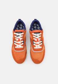 Scotch & Soda VIVEX - Trainers - orange multi-coloured