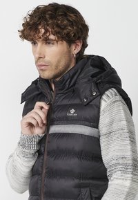Koroshi Strukirani kaput - black