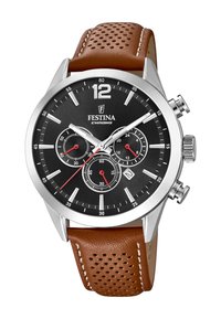 Orologio cronografo con quadrante nero, cassa argentata e cinturino in pelle perforata marrone. Caratterizzato da tre sotto-quadranti e display della data.