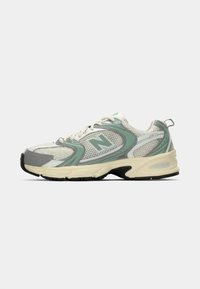 Trainers - silver metallic