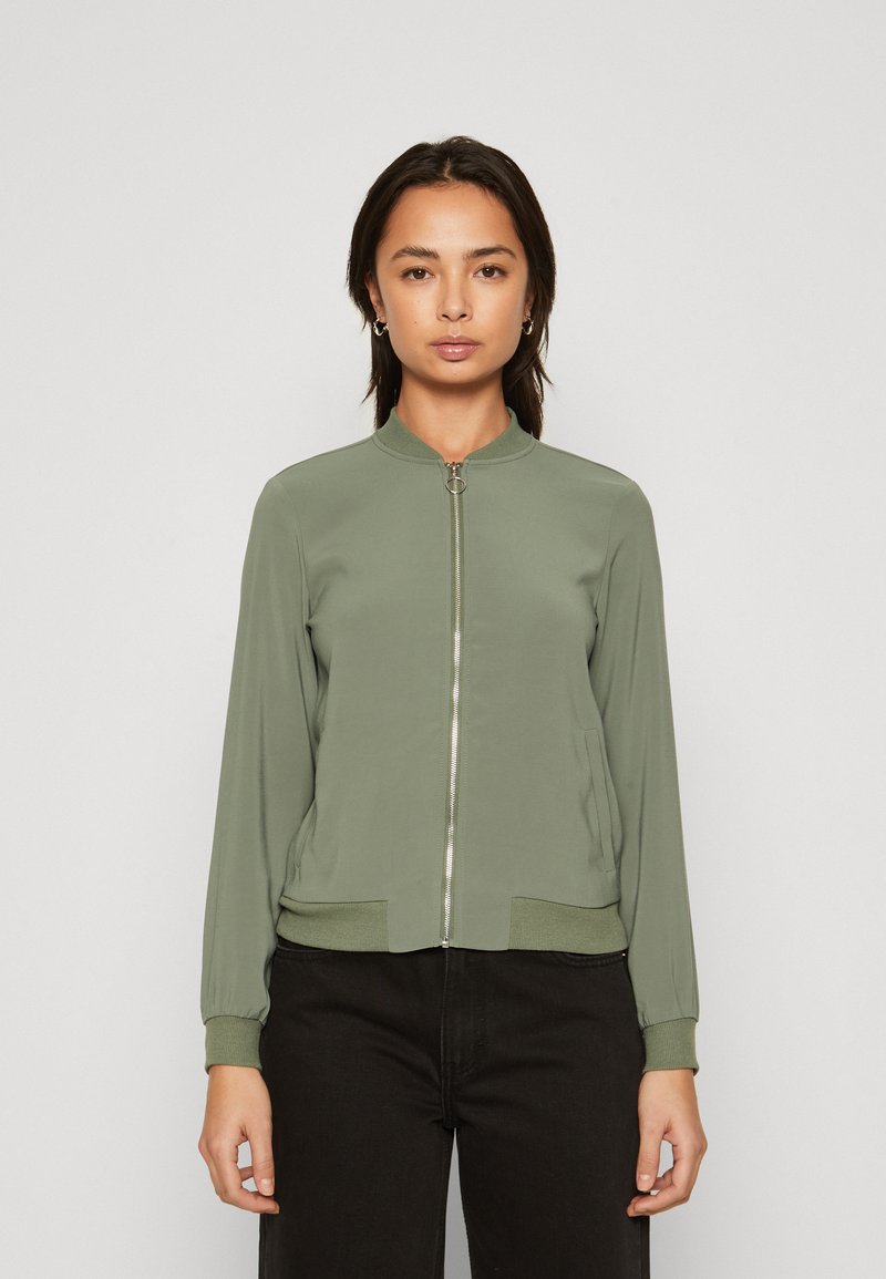 Vero Moda Petite - VMCOCO BOMBER - Bomber stiliaus striukė - laurel wreath, Padidinti