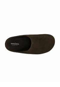 Pantofole slip-on marrone scuro con punta chiusa e logo "wojas comfort" stampato all'interno sulla soletta nera.