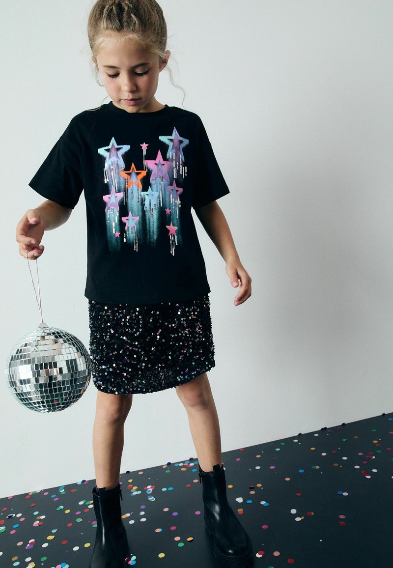 Next REGULAR FIT czarny