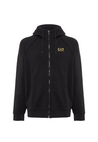 Felpa zip nera realizzata in morbido tessuto, con cappuccio, tasche frontali e un logo dorato sul lato sinistro del petto. Polsini e orlo a costine.